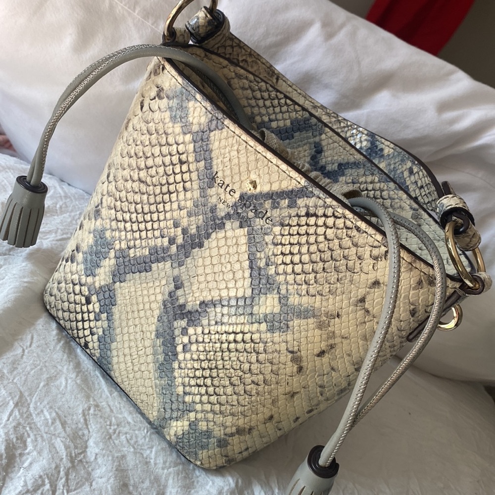 Stunning Kate Spade bucket bag